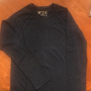 Blue Figs underscrub long sleeve top small